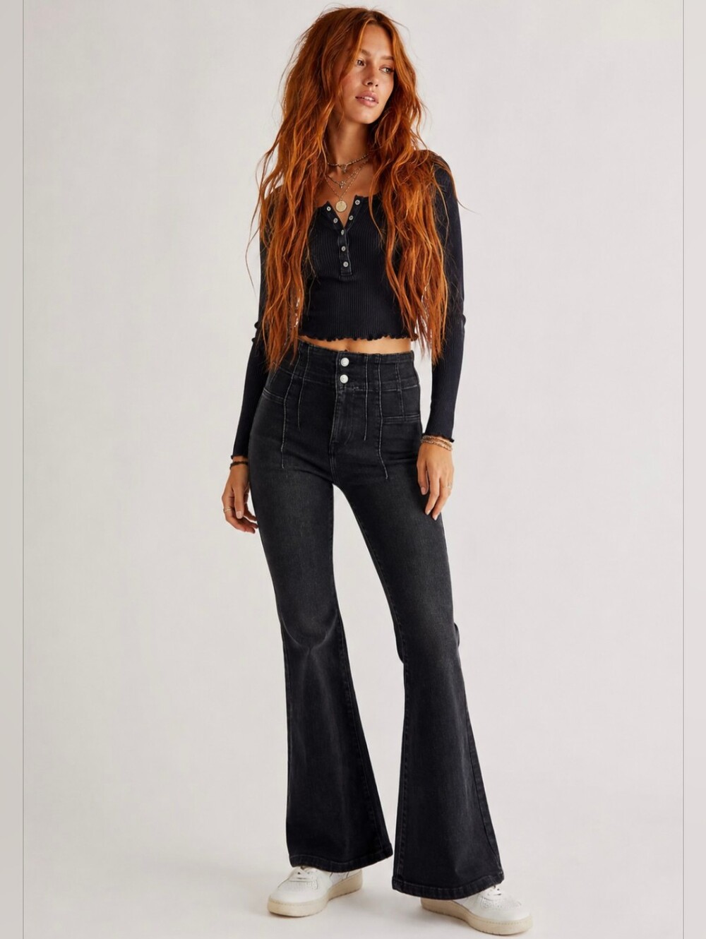 Free People We The Free Jayde Flare Jeans size 27 in  Black